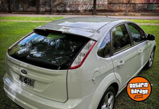 Autos - Ford FOCUS / BORA / FIESTA GOL 2012 Nafta 118000Km - En Venta