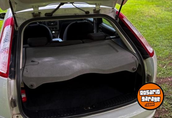 Autos - Ford FOCUS / BORA / FIESTA GOL 2012 Nafta 118000Km - En Venta