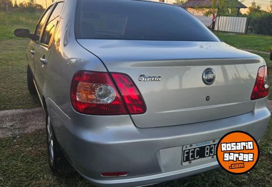 Autos - Fiat Siena full motor 1.8 2005 GNC 208000Km - En Venta