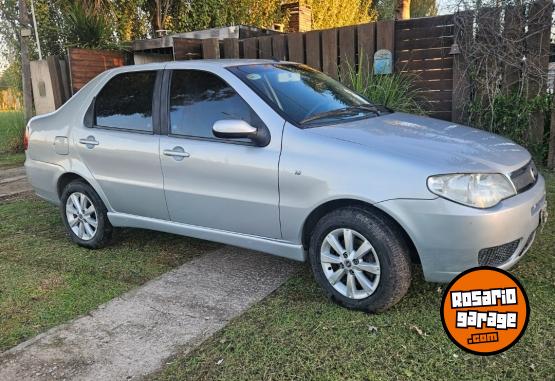 Autos - Fiat Siena full motor 1.8 2005 GNC 208000Km - En Venta