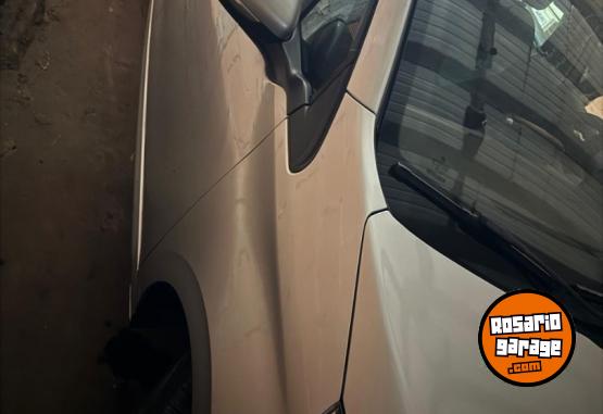 Autos - Peugeot Allure 1.5 con Navegador 2015 Nafta 110000Km - En Venta