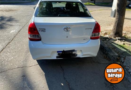 Autos - Toyota Etios 2018 Nafta 150000Km - En Venta