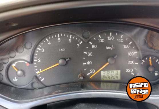 Autos - Ford Focus 2006 Diesel 245000Km - En Venta