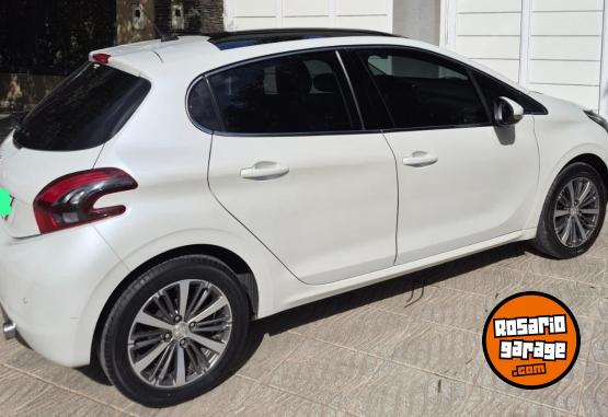 Autos - Peugeot 208 FELINE 2018 Nafta 60000Km - En Venta