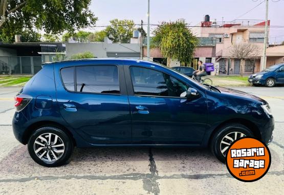 Autos - Renault Sandero intens 1.6 2023 Nafta 25000Km - En Venta