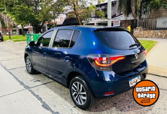 Autos - Renault Sandero intens 1.6 2023 Nafta 25000Km - En Venta