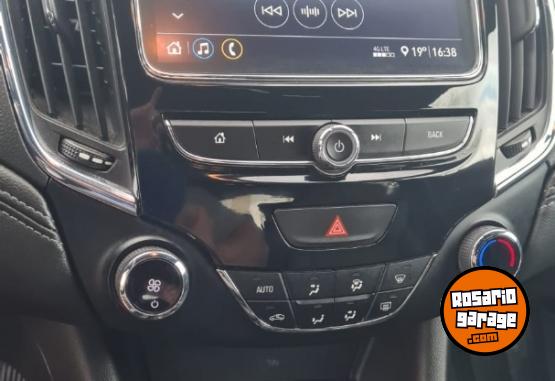 Autos - Chevrolet Cruze ltz 5 ptas 2022 Nafta 63000Km - En Venta