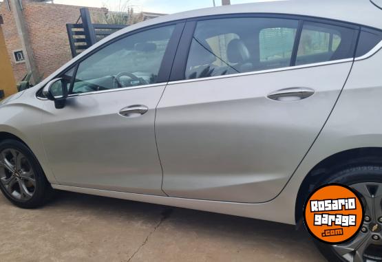 Autos - Chevrolet Cruze ltz 5 ptas 2022 Nafta 63000Km - En Venta