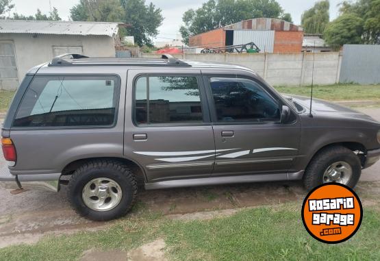 Camionetas - Ford explorer 4x4 sport 1997 Nafta 160000Km - En Venta