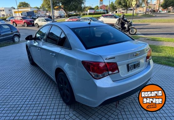 Autos - Chevrolet CRUZE LT 1.8 4P 2015 Nafta 80000Km - En Venta
