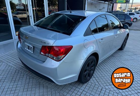 Autos - Chevrolet CRUZE LT 1.8 4P 2015 Nafta 80000Km - En Venta