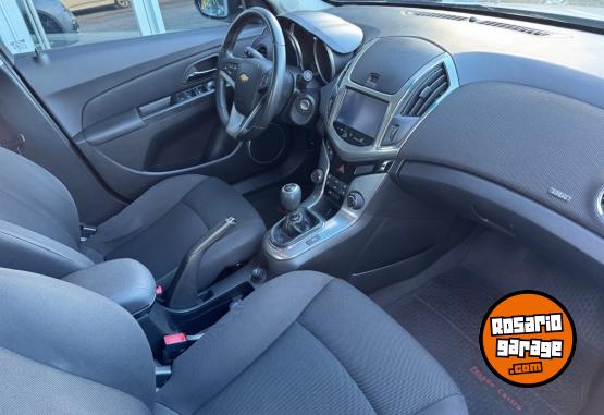 Autos - Chevrolet CRUZE LT 1.8 4P 2015 Nafta 80000Km - En Venta