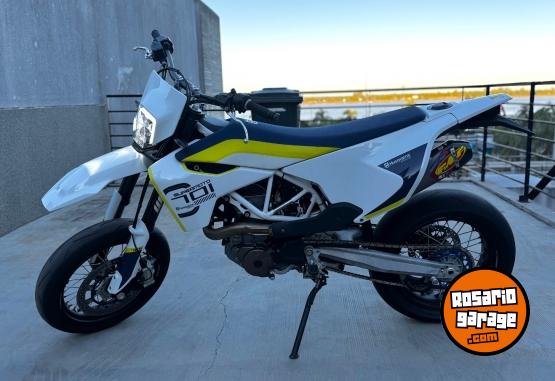 Motos - Husqvarna 701 supermoto 2018 Nafta 13500Km - En Venta