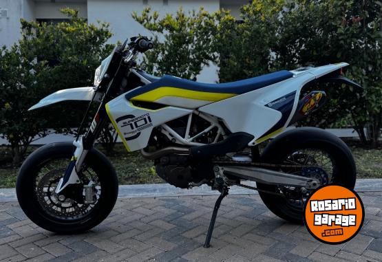 Motos - Husqvarna 701 supermoto 2018 Nafta 13500Km - En Venta