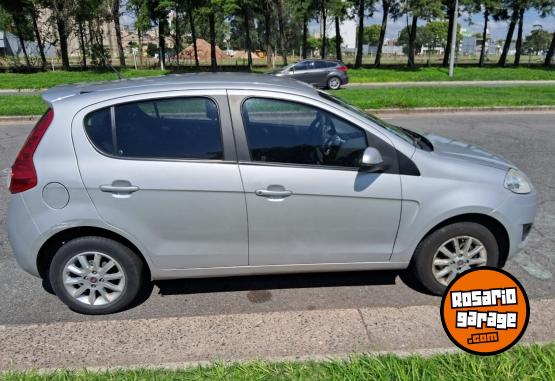 Autos - Fiat FIAT PALIO ATTRACTIVE 1.4 2014 Nafta 120000Km - En Venta