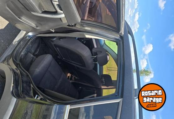 Camionetas - Chevrolet Captiva LS 4 x 2 Nafta 2016 Nafta 145000Km - En Venta