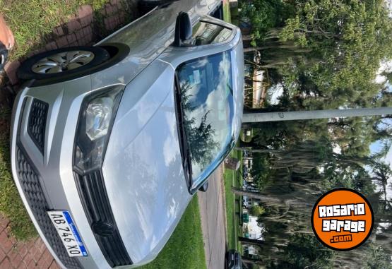 Utilitarios - Volkswagen Saveiro cabina simple 2017 Nafta 130000Km - En Venta