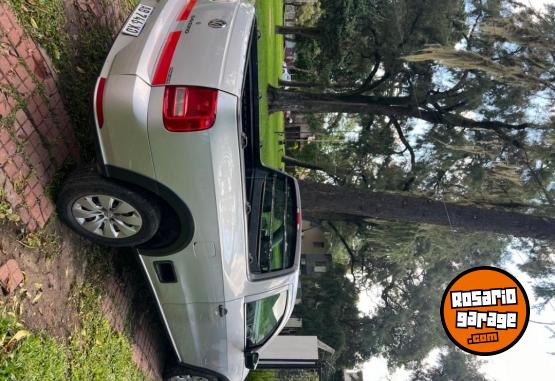 Utilitarios - Volkswagen Saveiro cabina simple 2017 Nafta 130000Km - En Venta