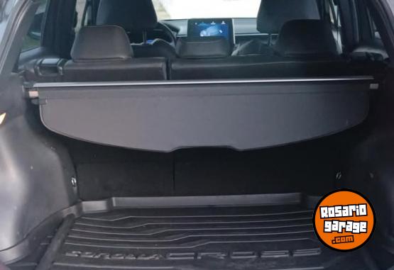 Autos - Toyota COROLLA CROSS SEG H�BRIDO 2022 Electrico / Hibrido 100000Km - En Venta