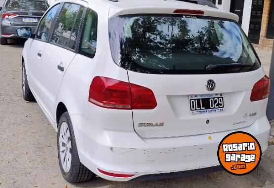 Autos - Volkswagen Suran Conforline 2015 Nafta 99000Km - En Venta