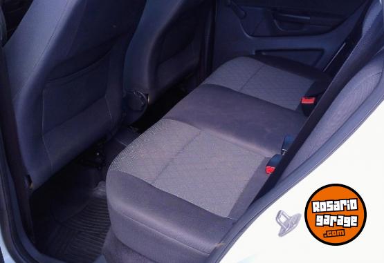 Autos - Volkswagen Suran Conforline 2015 Nafta 99000Km - En Venta