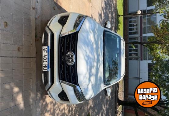 Camionetas - Toyota SW4 SRX 2.8 204 CV 4X4 AT 2022 Diesel 68500Km - En Venta