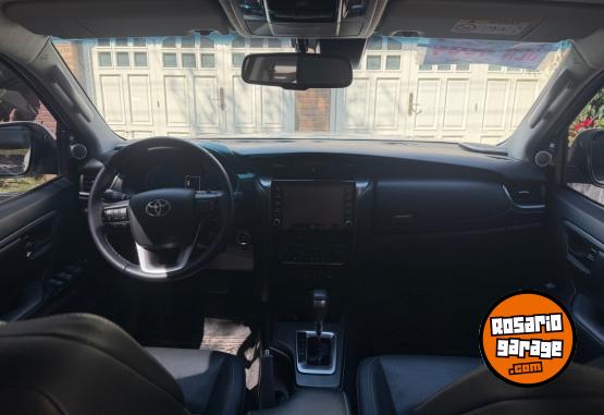 Camionetas - Toyota SW4 SRX 2.8 204 CV 4X4 AT 2022 Diesel 68500Km - En Venta