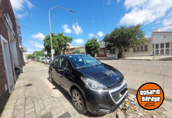 Autos - Peugeot 208 2017 Nafta 70000Km - En Venta