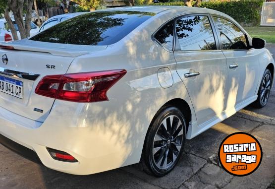 Autos - Nissan Sentra SR 2017 Nafta 105000Km - En Venta