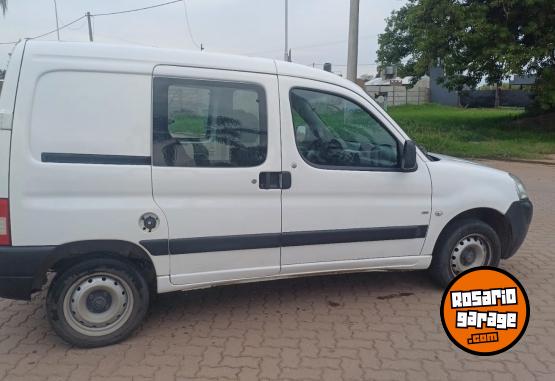 Utilitarios - Citroen berlingo 2018 Diesel 168000Km - En Venta