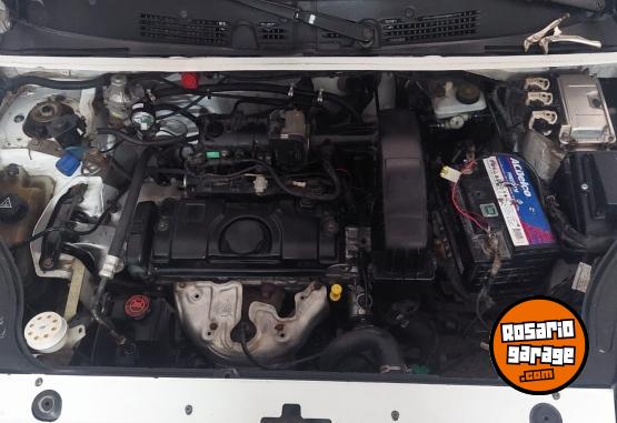 Utilitarios - Peugeot Partner 2012 GNC 152000Km - En Venta