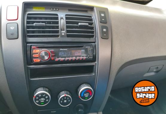 Camionetas - Hyundai TUCSON 2.0 16V (4x2) 2007 Nafta 275000Km - En Venta