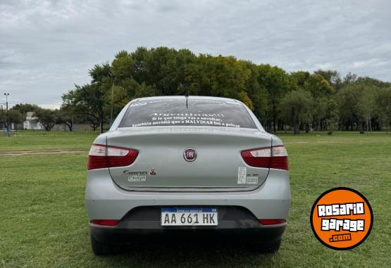 Autos - Fiat Grand Siena 2016 GNC 122500Km - En Venta