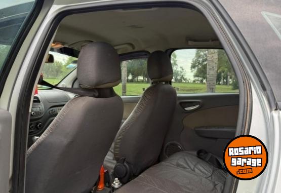 Autos - Fiat Grand Siena 2016 GNC 122500Km - En Venta