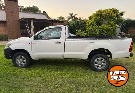 Camionetas - Toyota Hulix 2.5 tdi - 4x4 2014 Diesel 220000Km - En Venta