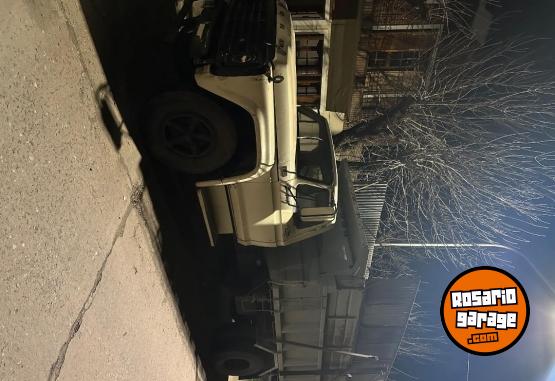 Camiones y Gr�as - Ford 7000 Volcador - En Venta