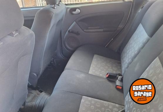 Autos - Ford Fiesta Ambiente Plus 2012 Nafta 137000Km - En Venta