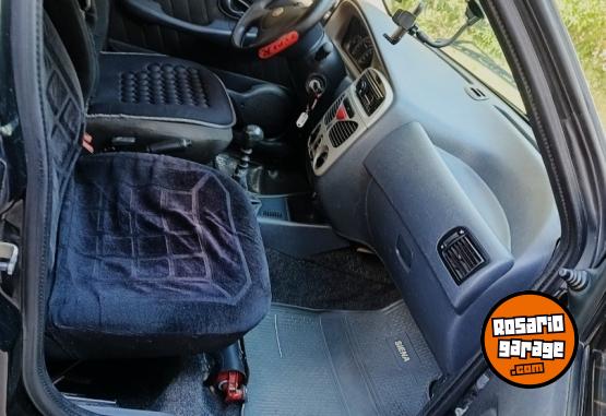 Autos - Fiat Siena 2012 Nafta 200000Km - En Venta