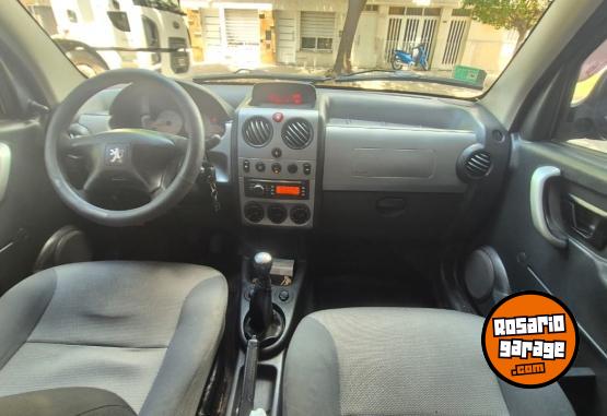 Utilitarios - Peugeot Partner 1ra mano permuto 2014 Nafta 140000Km - En Venta