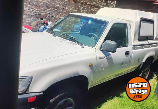 Camionetas - Toyota Hilux 2004 Diesel 560000Km - En Venta