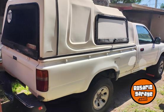 Camionetas - Toyota Hilux 2004 Diesel 560000Km - En Venta
