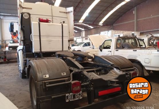 Camiones y Grúas - VOLKSWAGEN 19.320E - TRACTOR - CABINA DORMITORIO - 2010 - En Venta