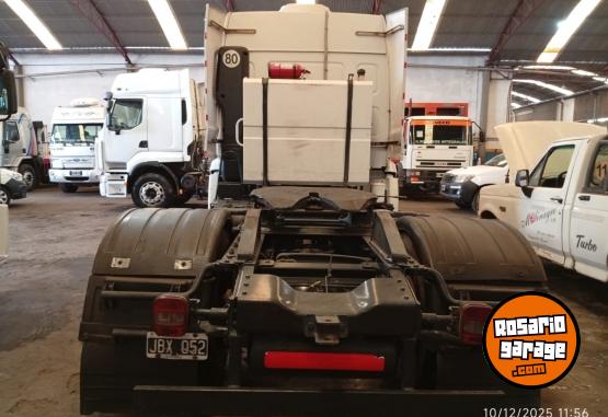 Camiones y Grúas - VOLKSWAGEN 19.320E - TRACTOR - CABINA DORMITORIO - 2010 - En Venta