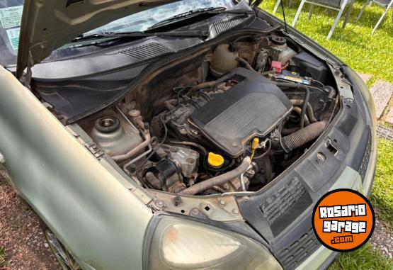 Autos - Renault CLIO 2 1.2 YAHOO AUTH 2005 Nafta 172000Km - En Venta