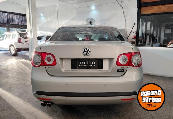 Autos - Volkswagen Vento advance 2010 Diesel 236000Km - En Venta