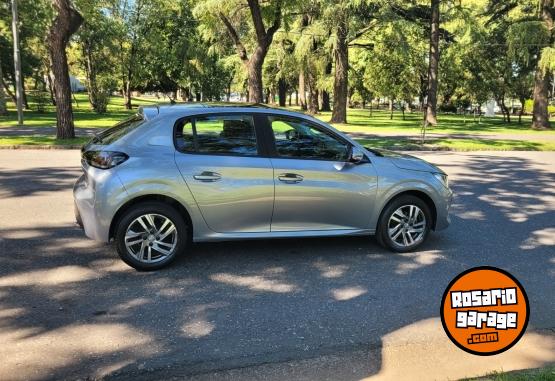 Autos - Peugeot 208 ALLURE PACK 2023 Nafta 34000Km - En Venta
