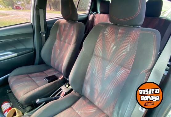 Autos - Toyota Yaris S 2017 Nafta 103000Km - En Venta