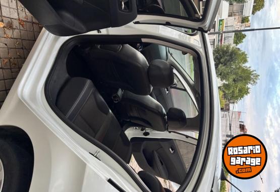 Autos - Peugeot 408 2017 Nafta 113000Km - En Venta