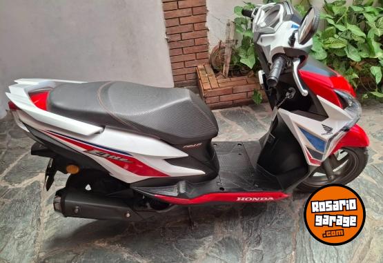 Motos - Honda elite 2022 Nafta 15000Km - En Venta