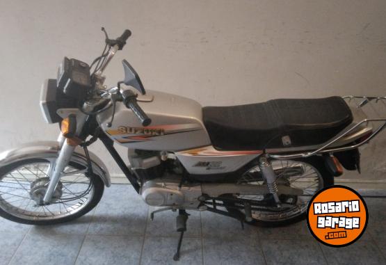 Motos - Suzuki AX 100 2018 Nafta 8900Km - En Venta